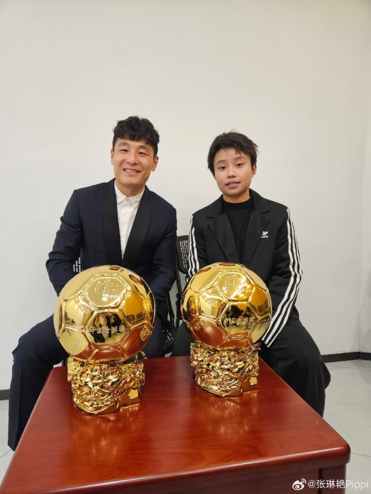  張琳艷社媒曬與武磊合照：感謝、榮幸、幸運，祝磊哥早日康復