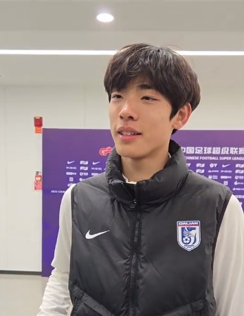  國青歸來上演中超首秀，朱鵬宇：感覺很好，場上大哥們很支持我