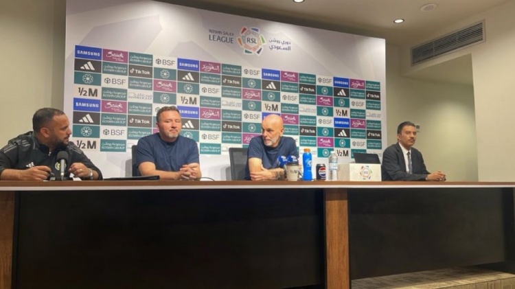  皮奧利：球隊(duì)并未因推遲開球而受影響，利雅得勝利配得上勝利