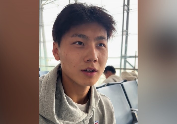  為何半場過后不久被換下？毛偉杰：兩條腿特別緊，李導(dǎo)怕我受傷