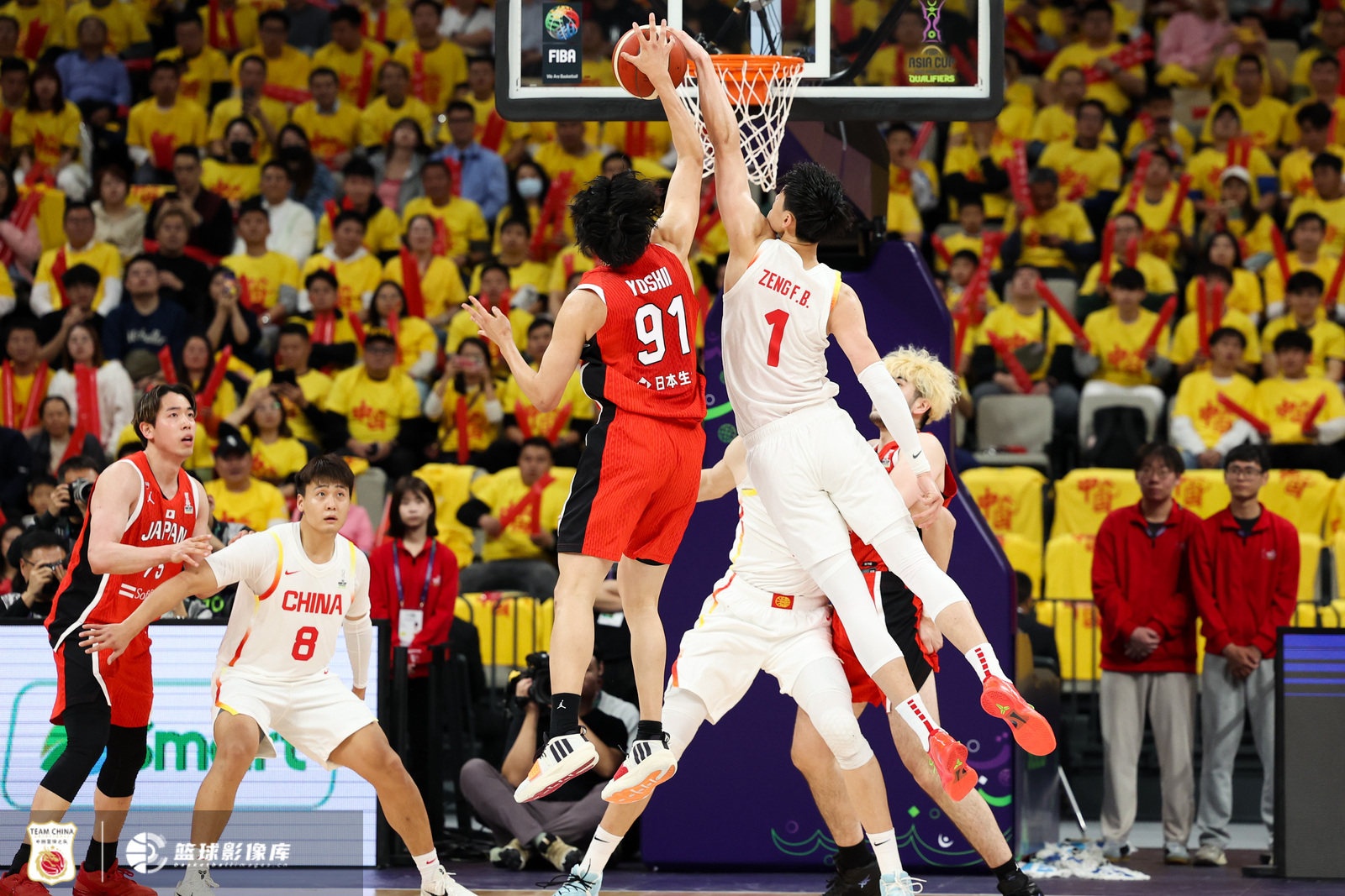  中國男籃內(nèi)外開花 曾凡博攻防一體在線 中國大勝日本42分！