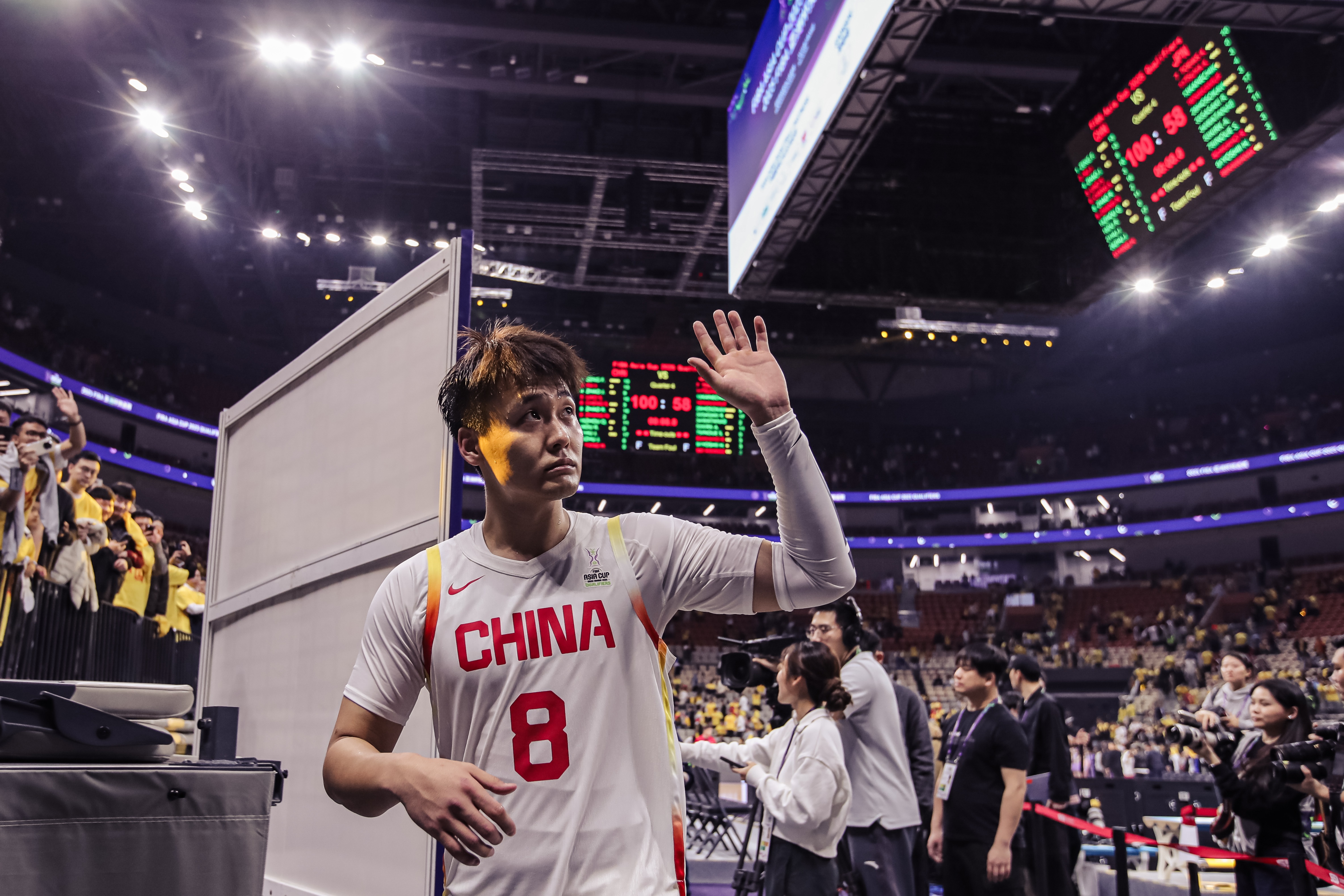  奠定基調(diào)！趙睿三分4中3攻下15+5+5 次節(jié)連得10分帶隊(duì)拉開(kāi)分差